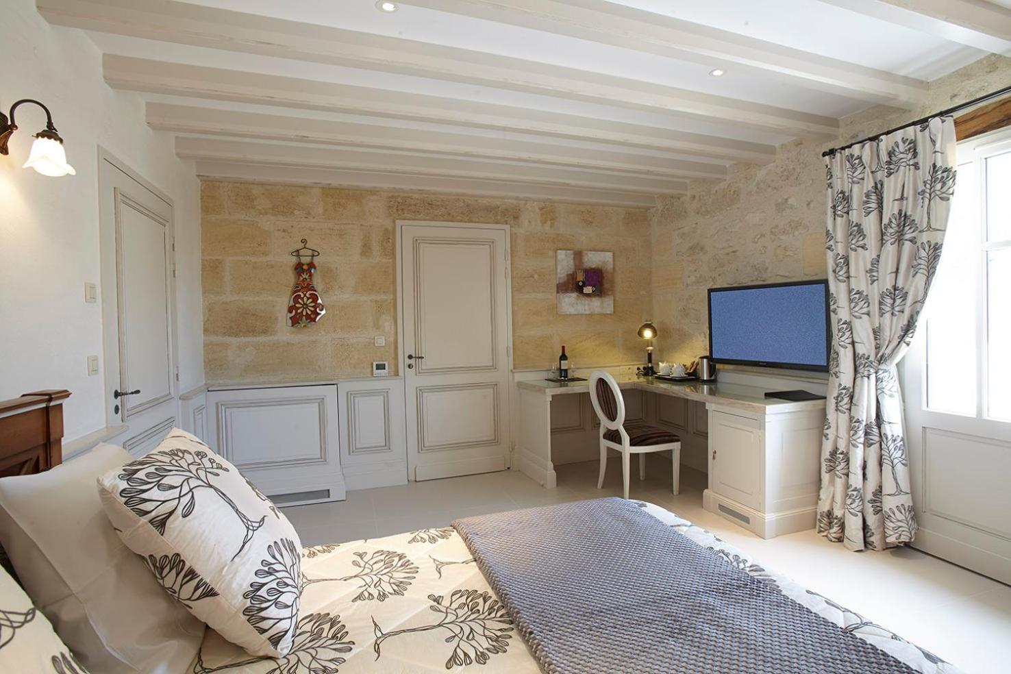 Château La Rose Perriere Pensión